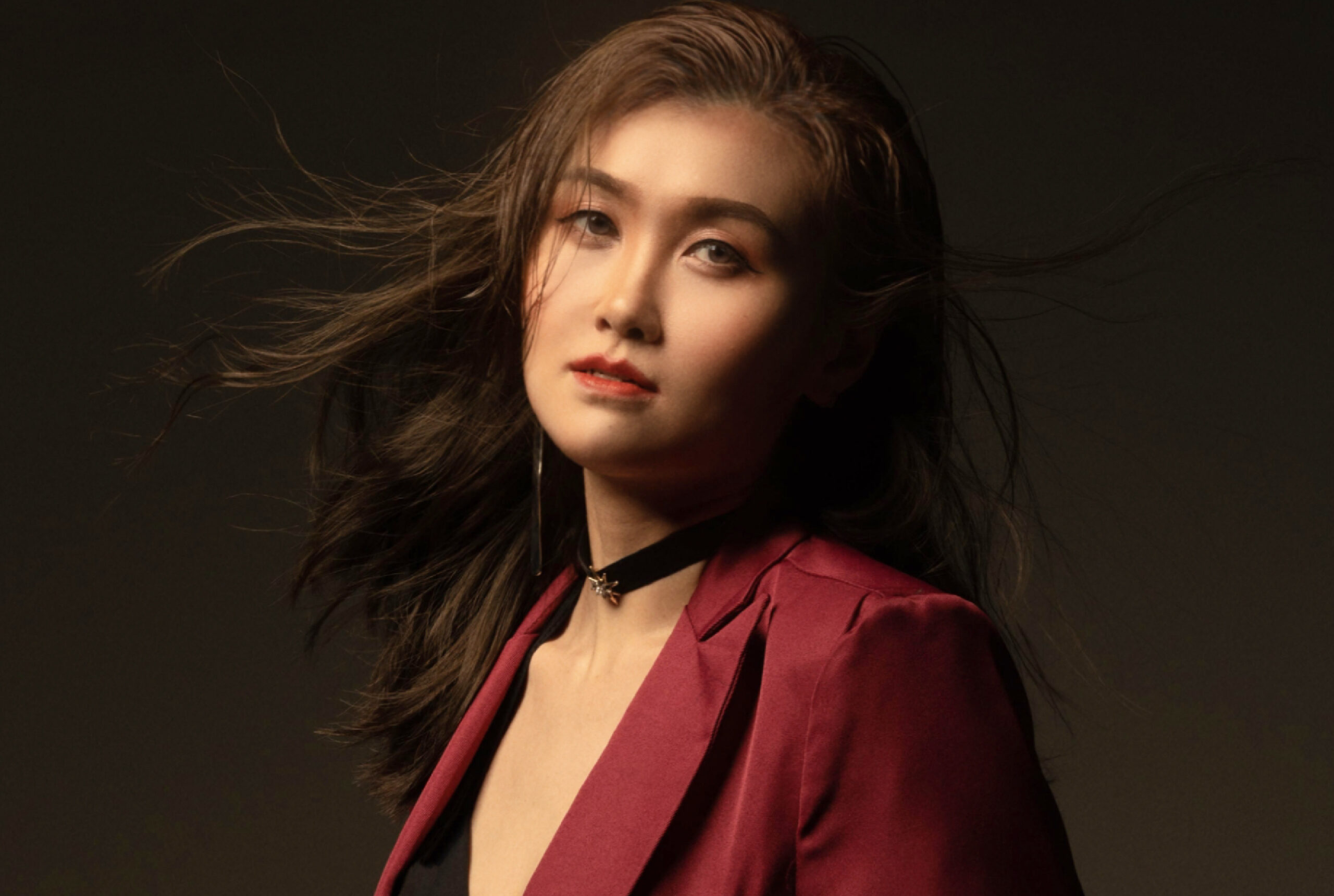 April Live Music Fri & Sat: Cassie Tan Multi-Lingual Performer | EQ